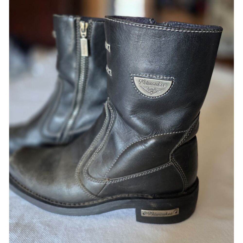 Milwaukee Women's Biker Black Leather Motorcycle Boots Silver Hardware 9 US - Picture 8 of 11